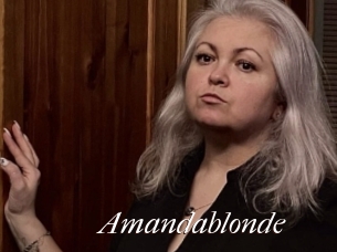 Amandablonde