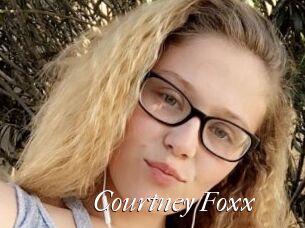 Courtney_Foxx