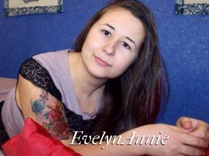 EvelynAnnie