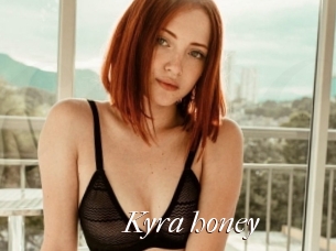 Kyra_honey