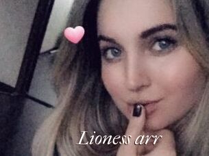 Lioness_arr