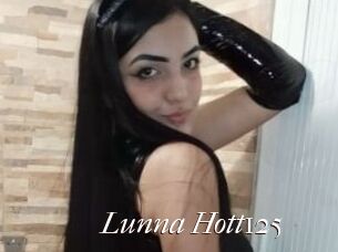 Lunna_Hott125