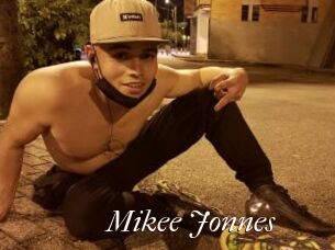 Mikee_Jonnes